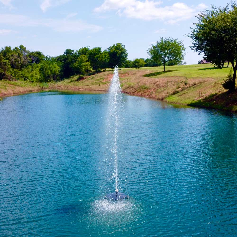 Classic Series 3/4 HP floating fountain
